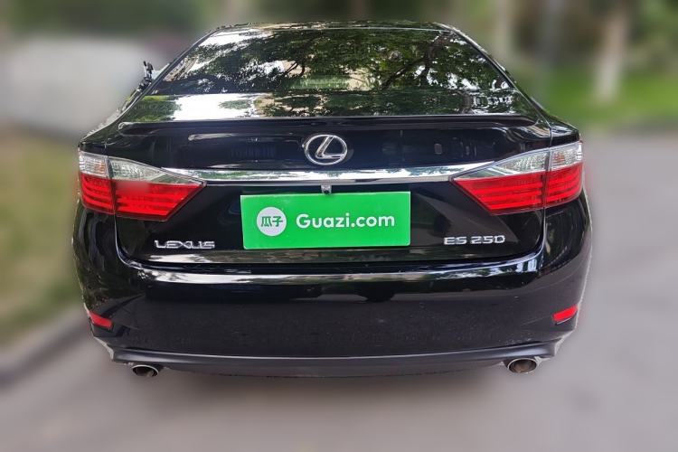 Used Lexus ES 2014 250 Elite Edition Rear