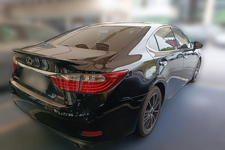 Used Lexus ES 2014 250 Elite Edition Rear Right 45 Deg