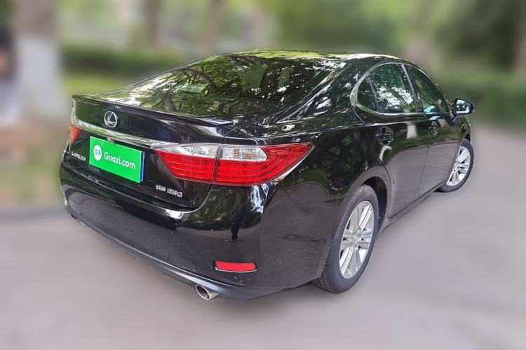 Used Lexus ES 2014 250 Elite Edition Rear Right 45 Deg