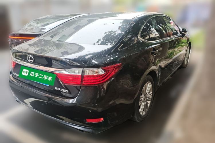 Used Lexus ES 2014 250 Elite Edition Rear Right 45 Deg