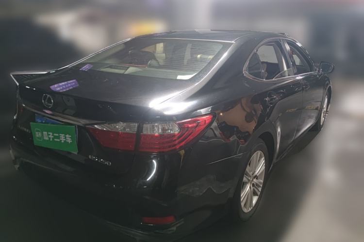 Used Lexus ES 2014 250 Elite Edition Rear Right 45 Deg