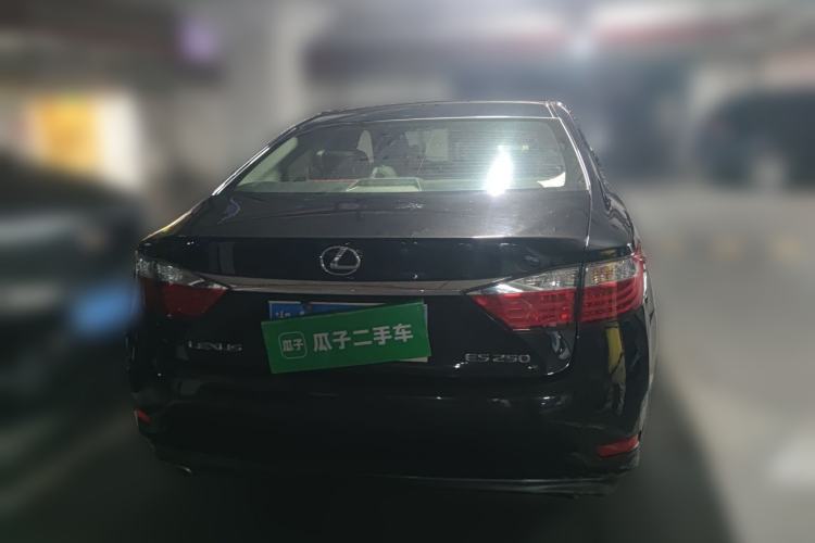 Used Lexus ES 2014 250 Elite Edition Rear