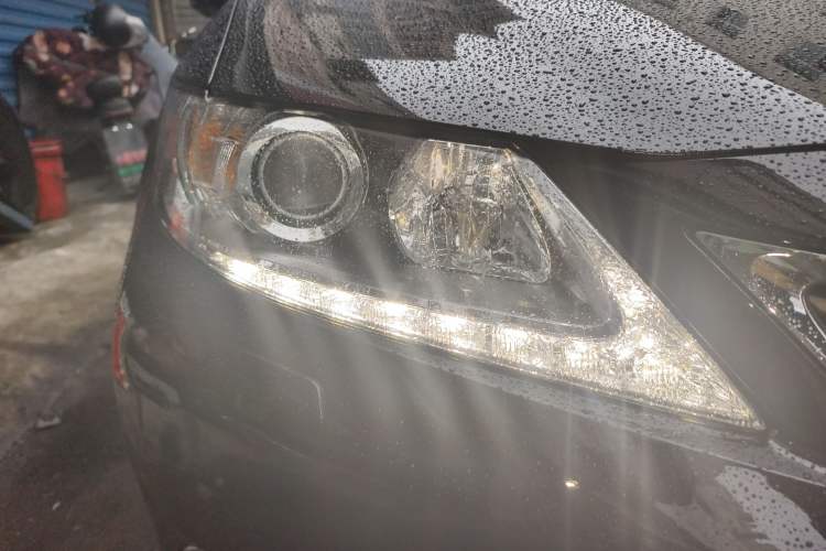 Used Lexus ES 2014 300h Elite Edition Right Front Headlight