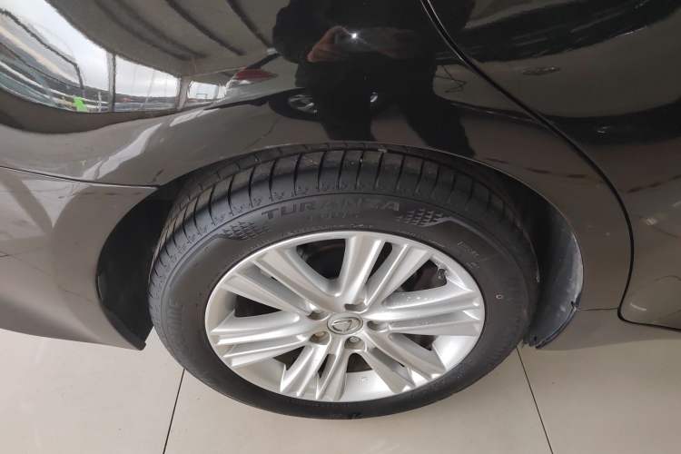 Used Lexus ES 2014 250 Elite Edition Right Rear Wheel Hub