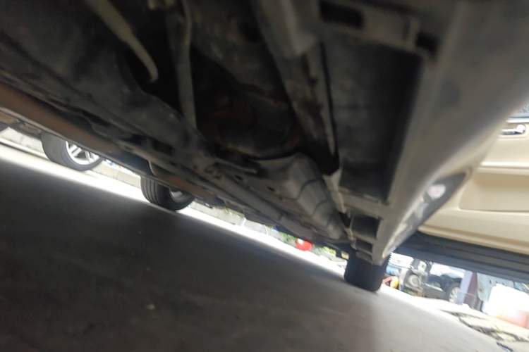Used Lexus ES 2014 250 Elite Edition Right Side Sill