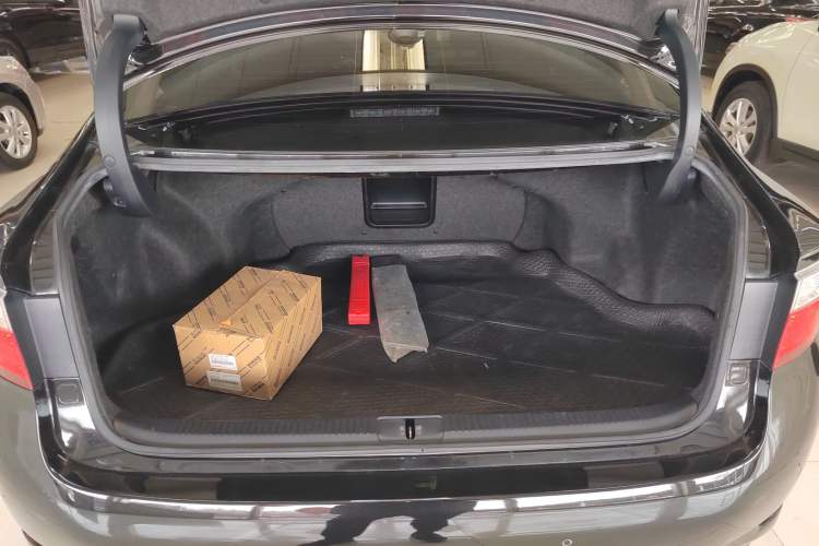 Used Lexus ES 2014 250 Elite Edition Trunk