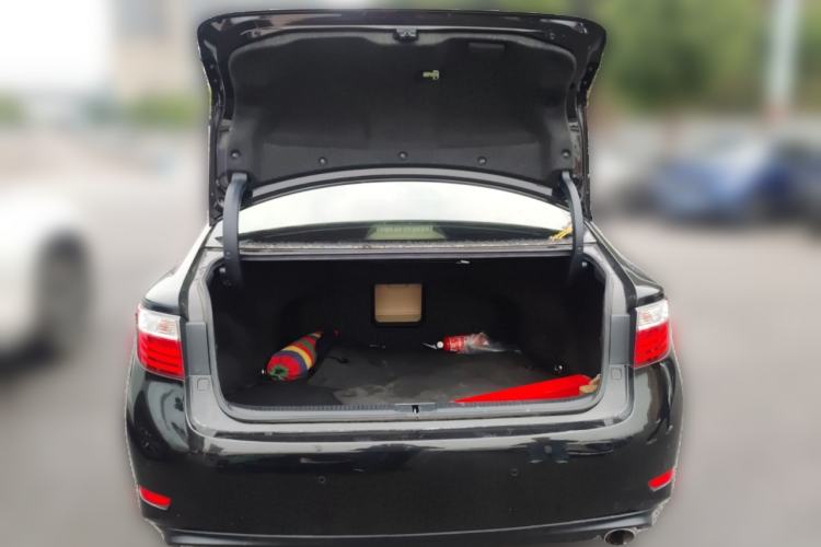Used Lexus ES 2014 250 Elite Edition Trunk