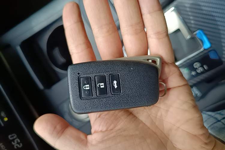 Used Lexus ES 2014 300h Elite Edition Vehicle Key