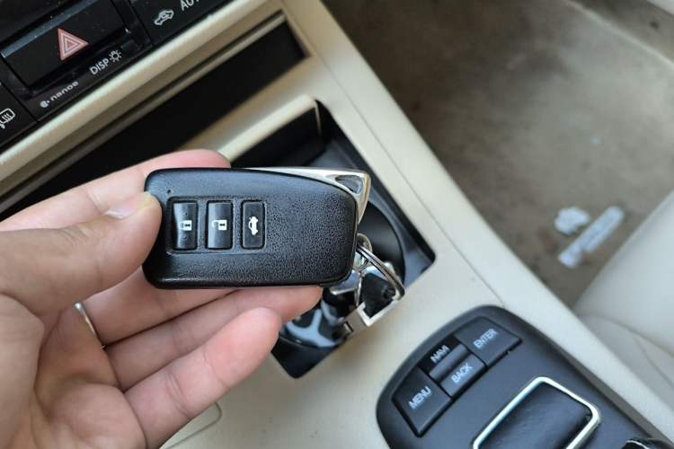 Used Lexus ES 2014 300h Elite Edition Vehicle Key
