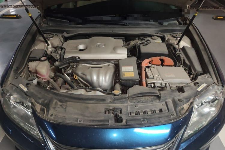 Used Lexus ES 2014 300h Elite Edition Engine Bay
