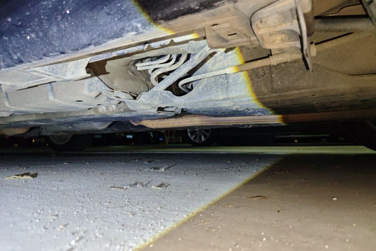 Used Lexus ES 2014 300h Elite Edition Chassis Rear Left
