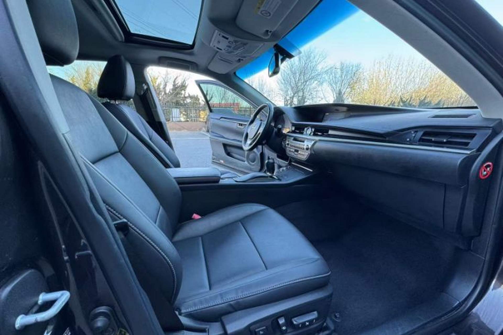 Used Lexus ES 2014 250 Elite Edition Interior 4