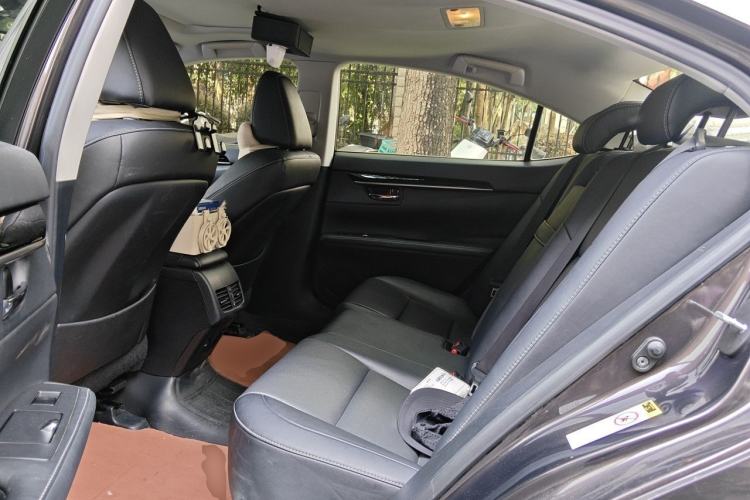 Used Lexus ES 2014 250 Elite Edition Left Rear Seat