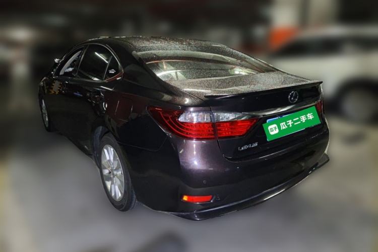 Used Lexus ES 2014 300h Elite Edition Rear Left 45 Deg