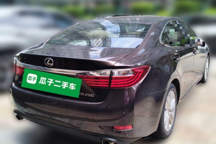 Used Lexus ES 2014 250 Elite Edition Rear Right 45 Deg