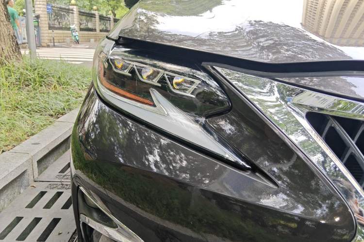 Used Lexus ES 2014 250 Elite Edition Right Front Headlight