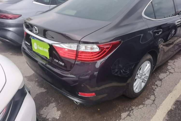 Used Lexus ES 2014 250 Elite Edition Right Rear Taillight