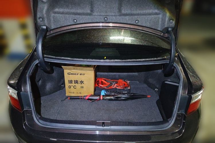 Used Lexus ES 2014 300h Elite Edition Trunk
