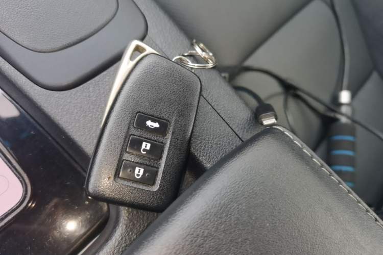 Used Lexus ES 2014 250 Elite Edition Vehicle Key