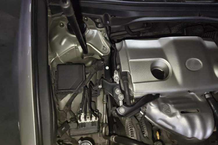 Used Lexus ES 2014 250 Elite Edition Engine Bay Right