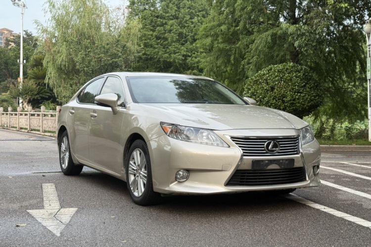 Used Lexus ES 2014 250 Elite Edition Exterior 2