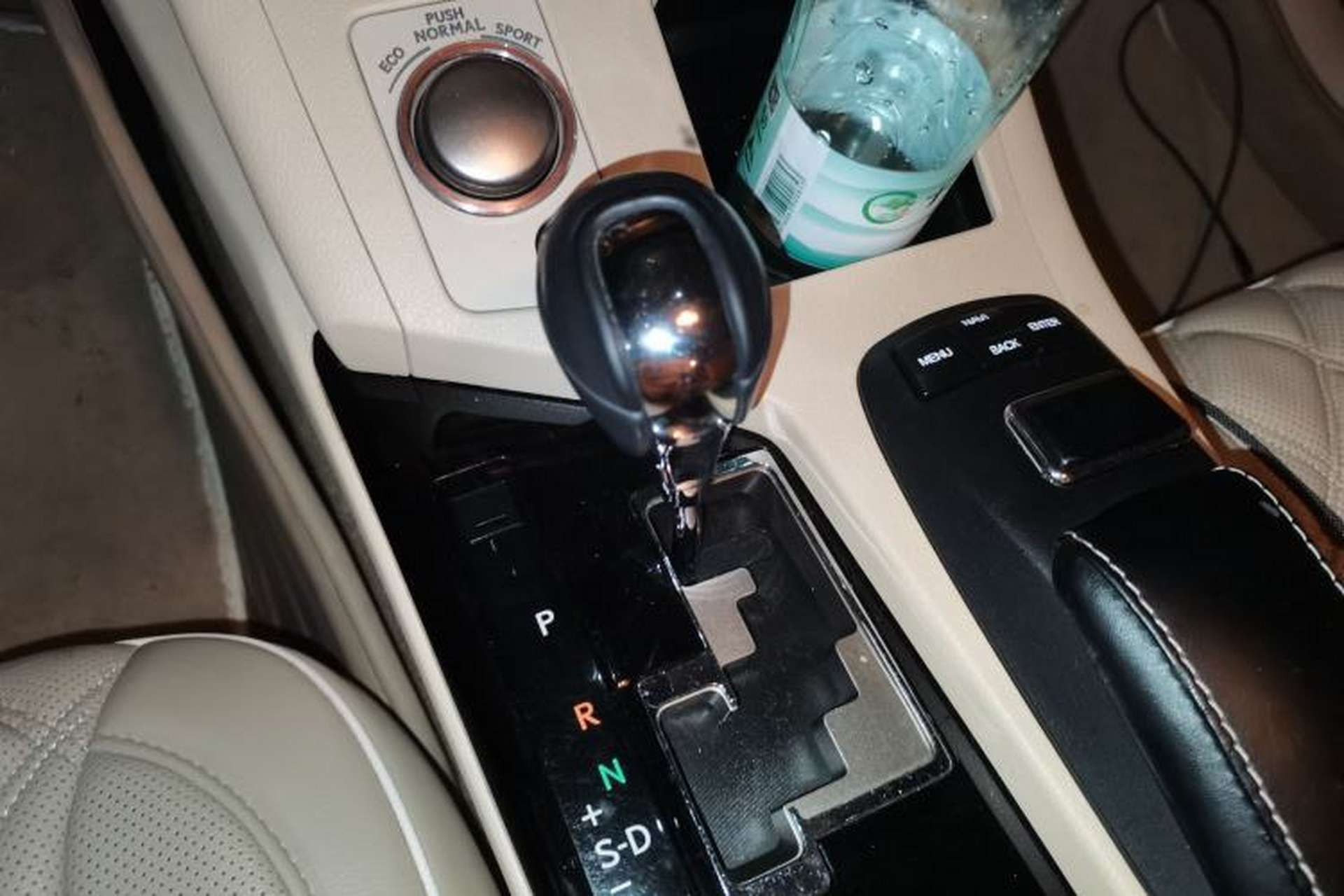 Used Lexus ES 2014 250 Elite Edition Gear Lever