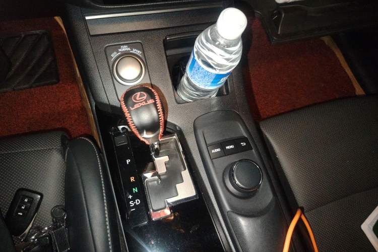 Used Lexus ES 2014 250 Elite Edition Gear Lever