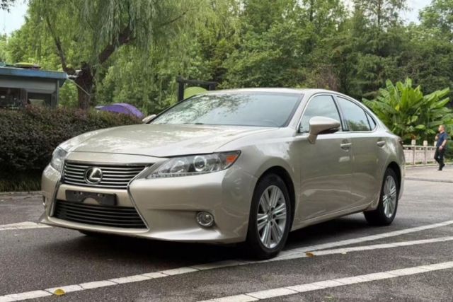 Used Lexus ES 2014 250 Elite Edition