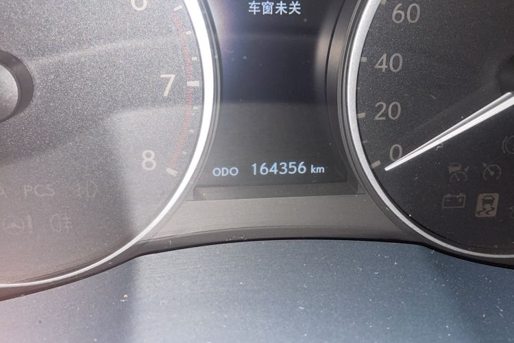 Used Lexus ES 2014 250 Elite Edition Odometer Close Up