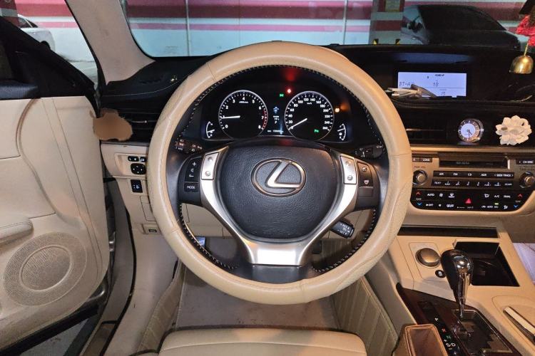 Used Lexus ES 2014 250 Elite Edition Steering Wheel