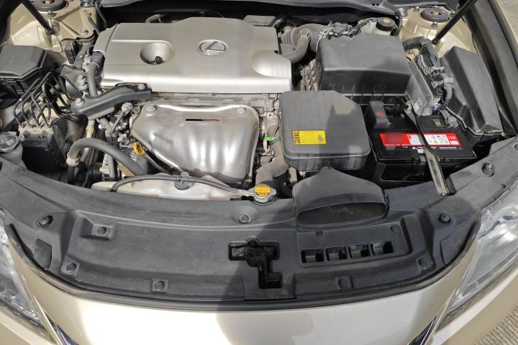 Used Lexus ES 2014 250 Elite Edition Engine Bay