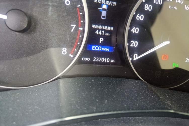 Used Lexus ES 2014 250 Elite Edition Odometer Close Up