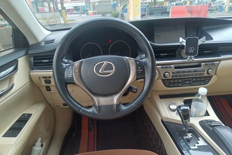 Used Lexus ES 2014 250 Elite Edition Steering Wheel