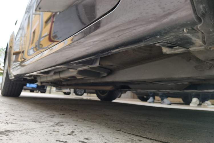 Used Lexus ES 2014 300h Elite Edition Chassis Front Right