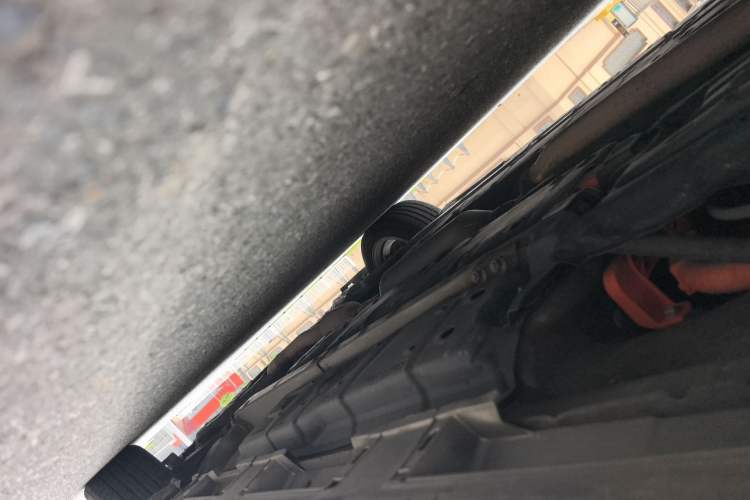 Used Lexus ES 2014 300h Elite Edition Chassis Rear Right