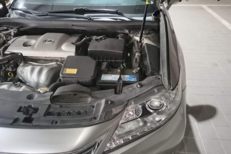 Used Lexus ES 2014 250 Elite Edition Engine Bay Left