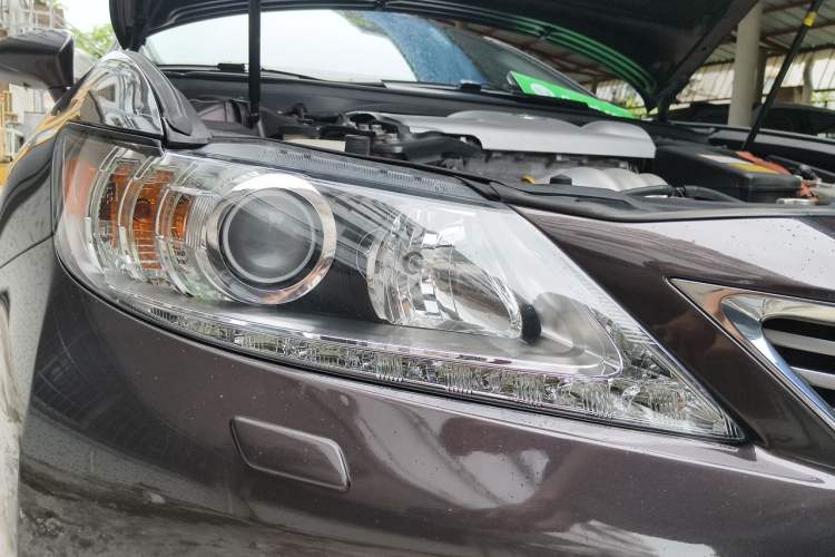 Used Lexus ES 2014 300h Elite Edition Right Front Headlight