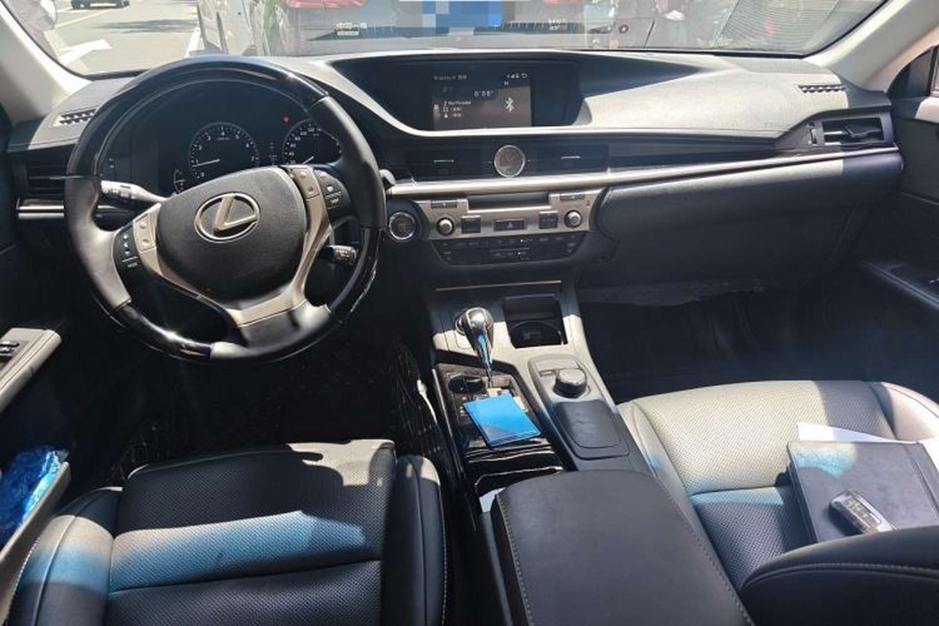 Used Lexus ES 2014 250 Elite Edition Center Console