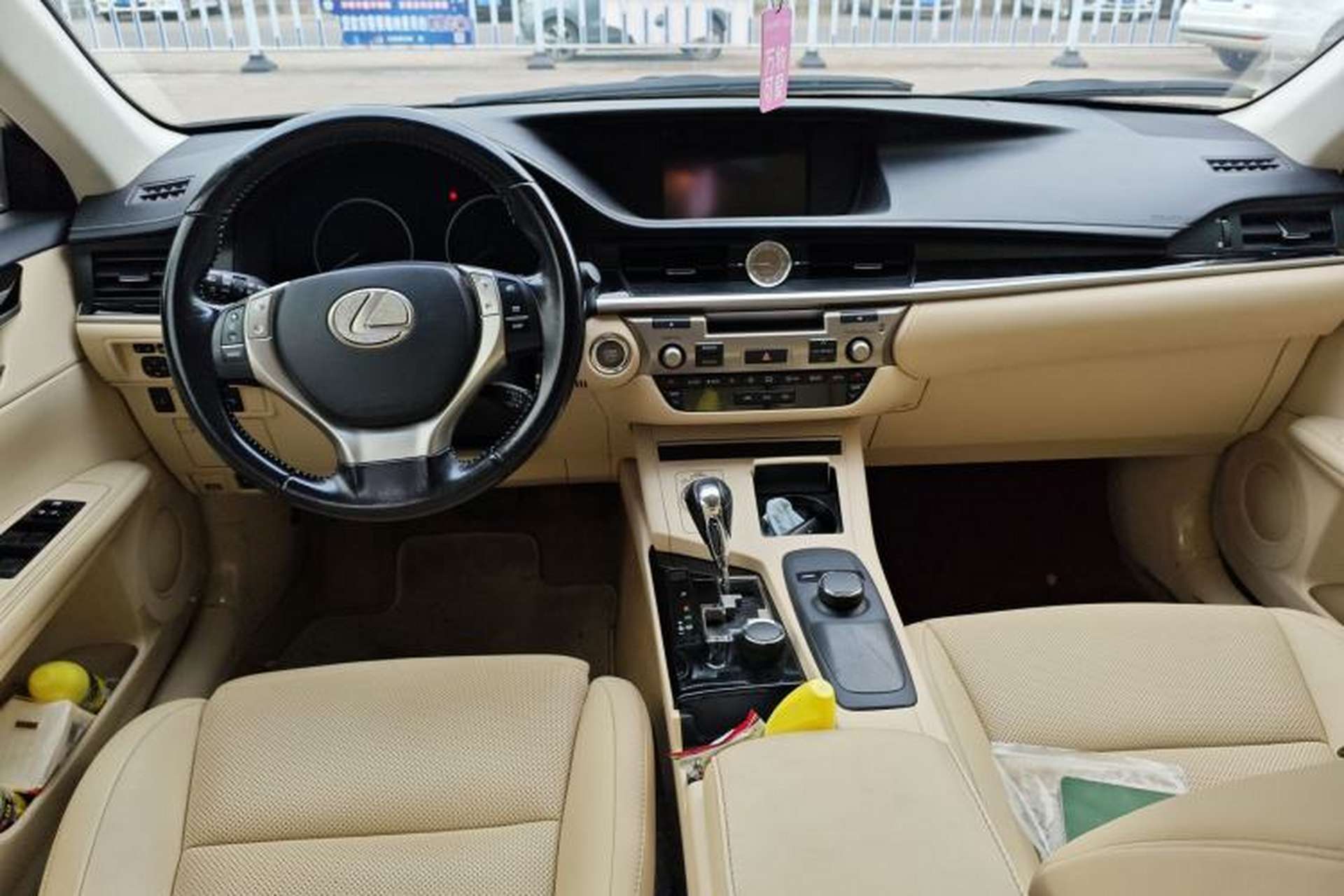 Used Lexus ES 2014 250 Elite Edition Center Console