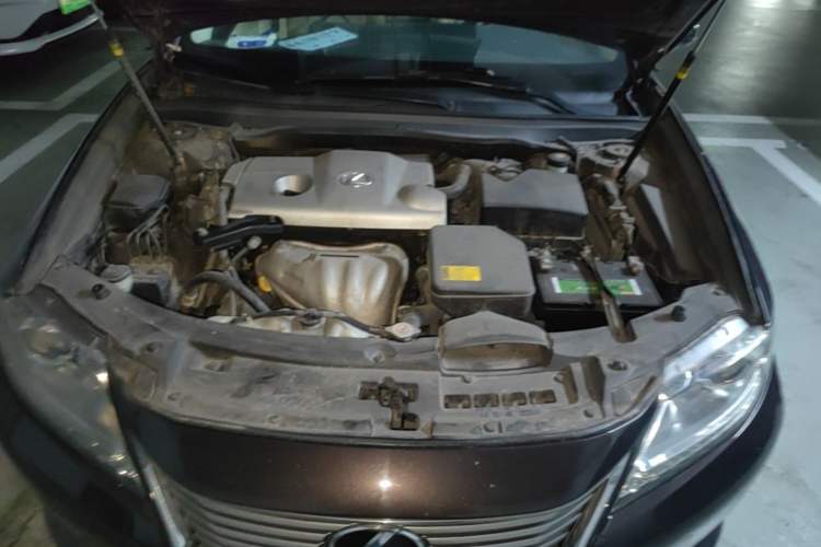 Used Lexus ES 2014 250 Elite Edition Engine Bay