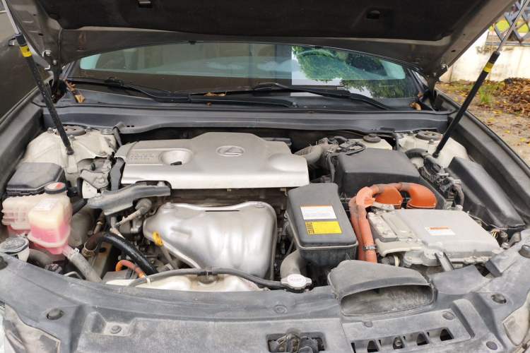 Used Lexus ES 2014 300h Comfort Edition Engine Bay Right