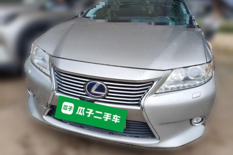 Used Lexus ES 2014 300h Comfort Edition Front