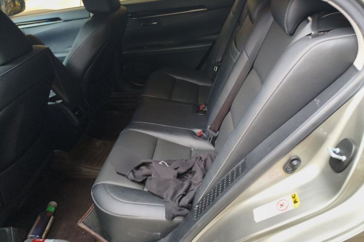 Used Lexus ES 2014 300h Comfort Edition Left Rear Seat