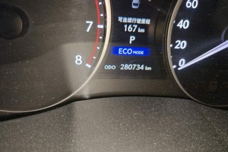 Used Lexus ES 2014 250 Elite Edition Odometer Close Up