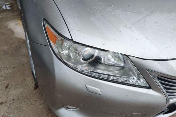 Used Lexus ES 2014 300h Comfort Edition Right Front Headlight