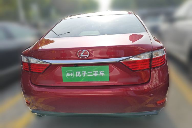 Used Lexus ES 2014 250 Elite Edition Rear