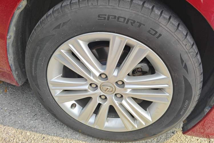 Used Lexus ES 2014 250 Elite Edition Right Front Wheel Hub