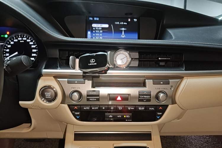 Used Lexus ES 2014 250 Elite Edition Audio And AC Panel