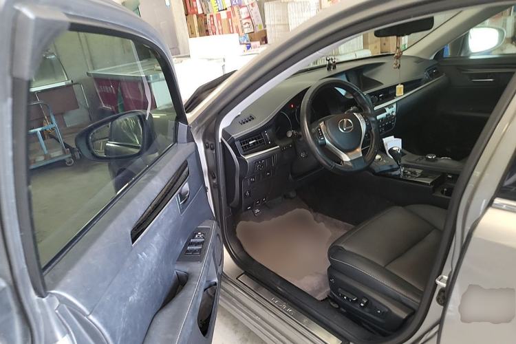 Used Lexus ES 2014 250 Elite Edition Driver Seat