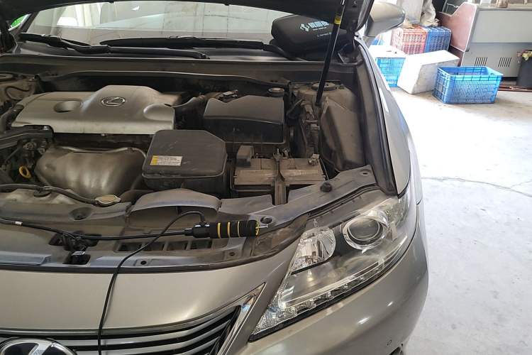 Used Lexus ES 2014 250 Elite Edition Engine Bay Left